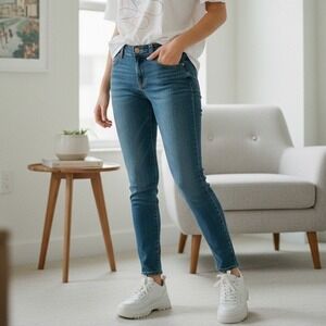 CAbi Jeans Women's Blue Denim Mid-Rise Straight Leg Pants‎ - Size 2